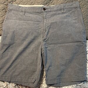 Dockers Men's Gray Flat Front Shorts